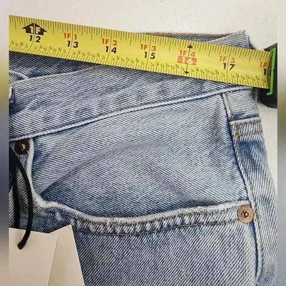 Agolde Criss Cross Straight Jean in Dimension size 32 NWT light wash